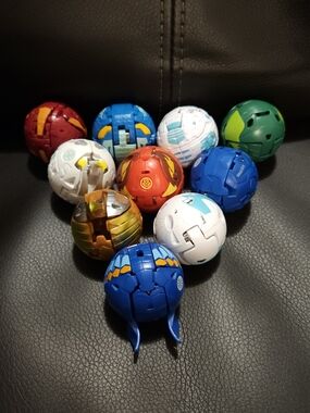 Bakugan Lot Of 10!!! Transforming Toy Balls